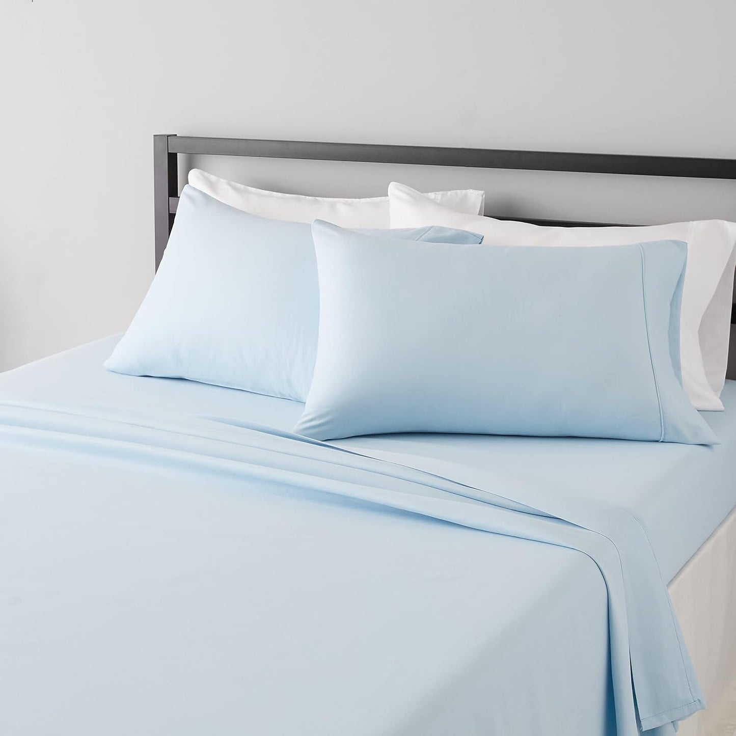 Amazon Basics Lightweight Super Soft Breathable Wrinkle-Resistant Microfiber 4-Piece Bed Sheet Set with 14-Inch Deep Pockets, Queen, Bright White, Solid