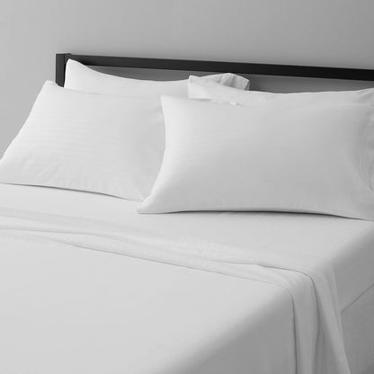 Amazon Basics Lightweight Super Soft Breathable Wrinkle-Resistant Microfiber 4-Piece Bed Sheet Set with 14-Inch Deep Pockets, Queen, Bright White, Solid