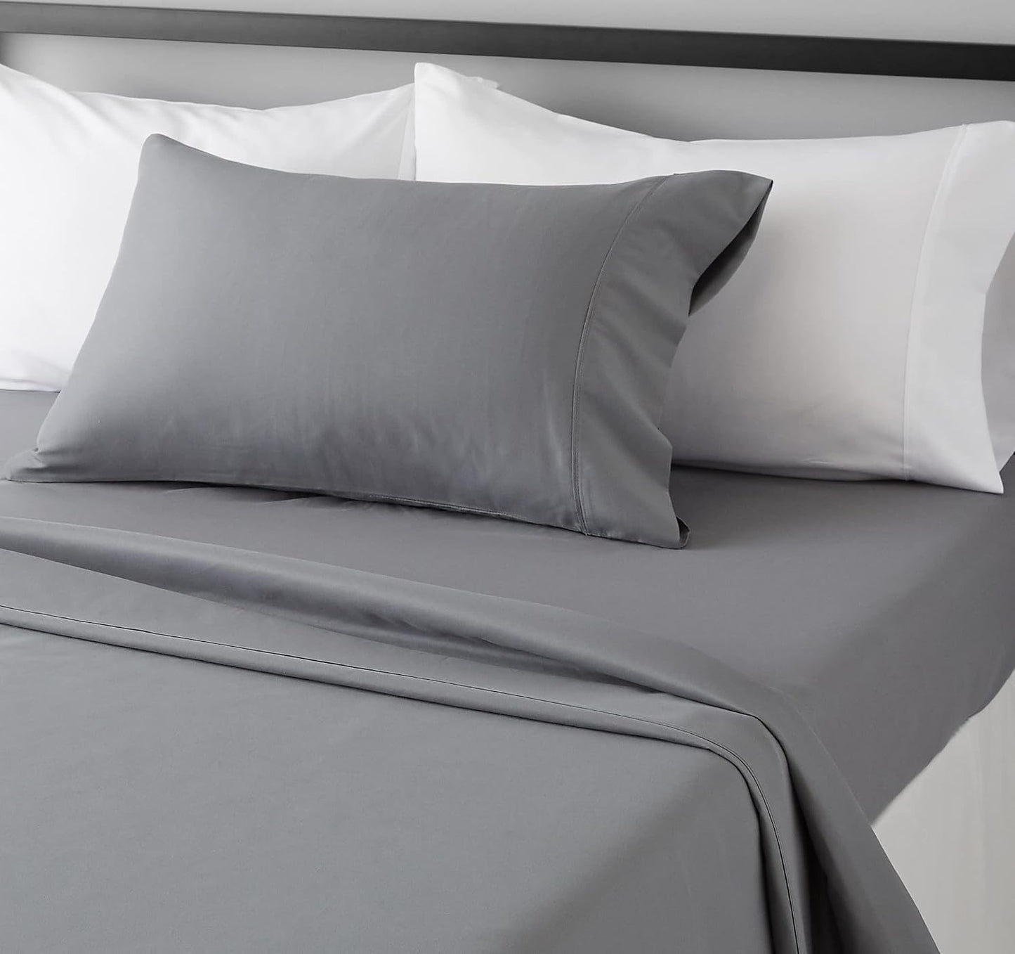 Amazon Basics Lightweight Super Soft Breathable Wrinkle-Resistant Microfiber 4-Piece Bed Sheet Set with 14-Inch Deep Pockets, Queen, Bright White, Solid