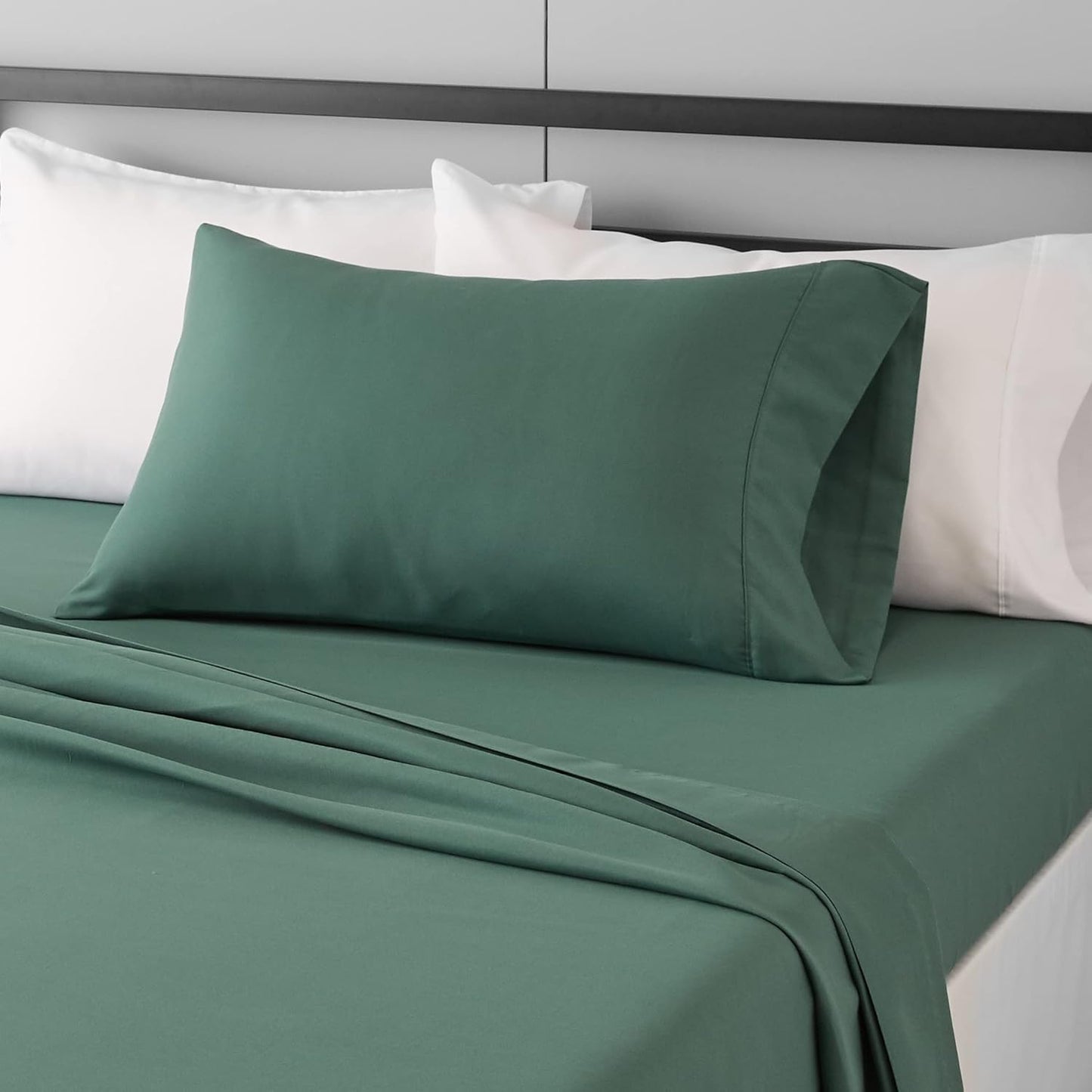 Amazon Basics Lightweight Super Soft Breathable Wrinkle-Resistant Microfiber 4-Piece Bed Sheet Set with 14-Inch Deep Pockets, Queen, Bright White, Solid