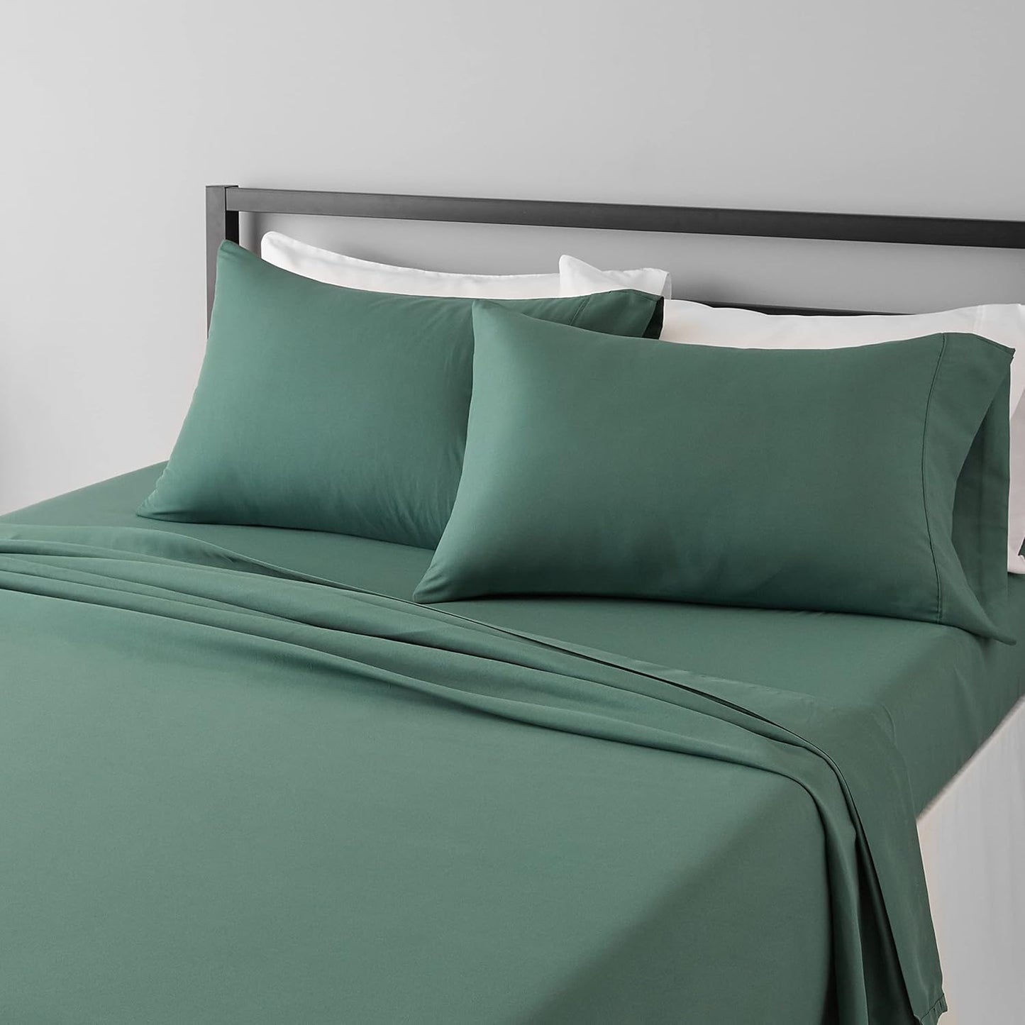 Amazon Basics Lightweight Super Soft Breathable Wrinkle-Resistant Microfiber 4-Piece Bed Sheet Set with 14-Inch Deep Pockets, Queen, Bright White, Solid