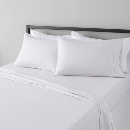 Amazon Basics Lightweight Super Soft Breathable Wrinkle-Resistant Microfiber 4-Piece Bed Sheet Set with 14-Inch Deep Pockets, Queen, Bright White, Solid