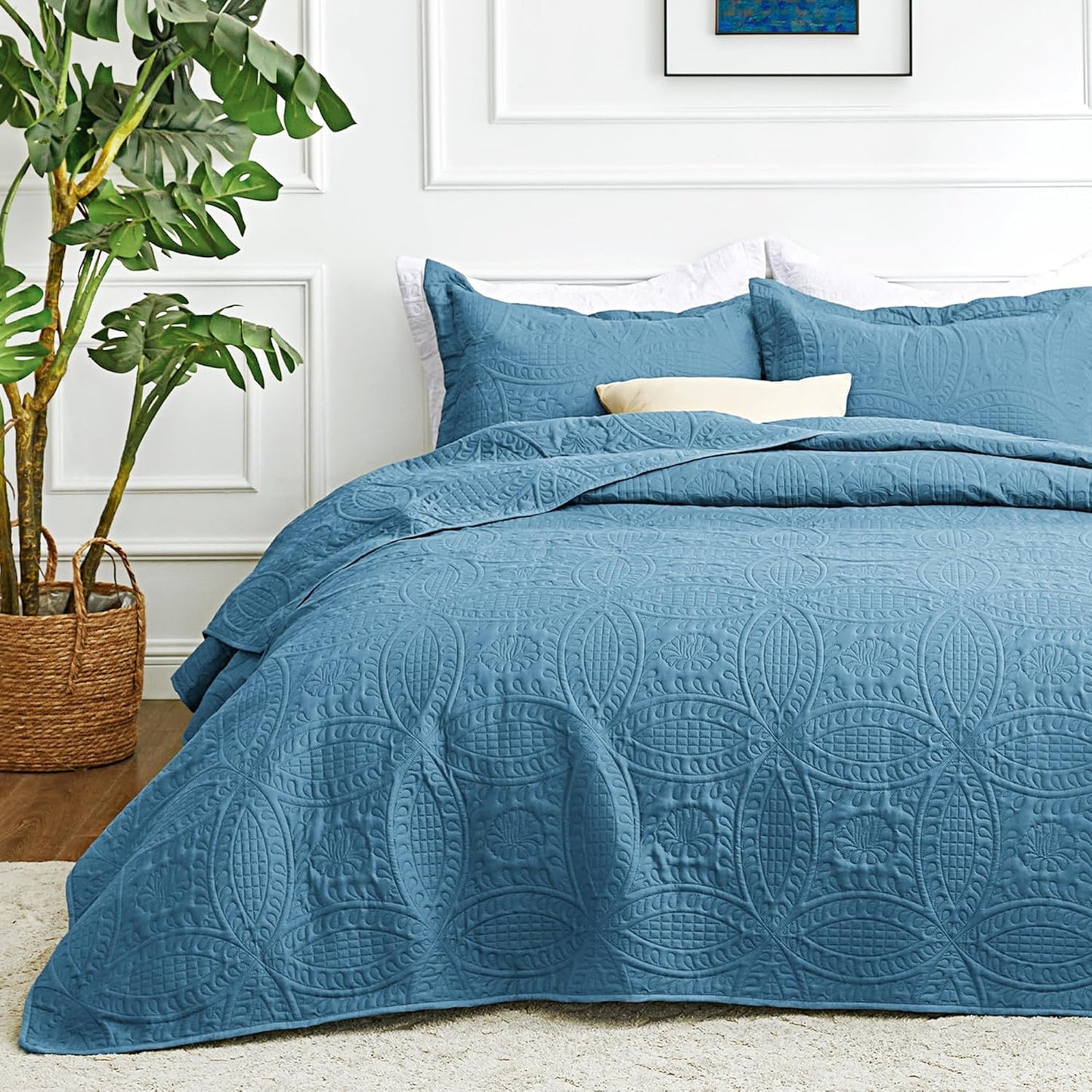 Love's cabin Quilts for Queen Bed Blue Bedspreads - Soft Bed Summer Lightweight Bedspread Comforter - Modern Style Coin Pattern Coverlet for All Season - 3 Pieces (1 Quilt, 2 Pillow Shams)