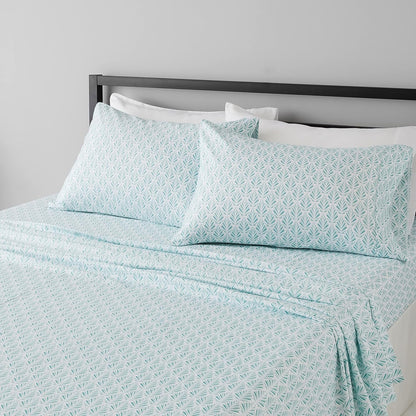 Amazon Basics Lightweight Super Soft Breathable Wrinkle-Resistant Microfiber 4-Piece Bed Sheet Set with 14-Inch Deep Pockets, Queen, Bright White, Solid
