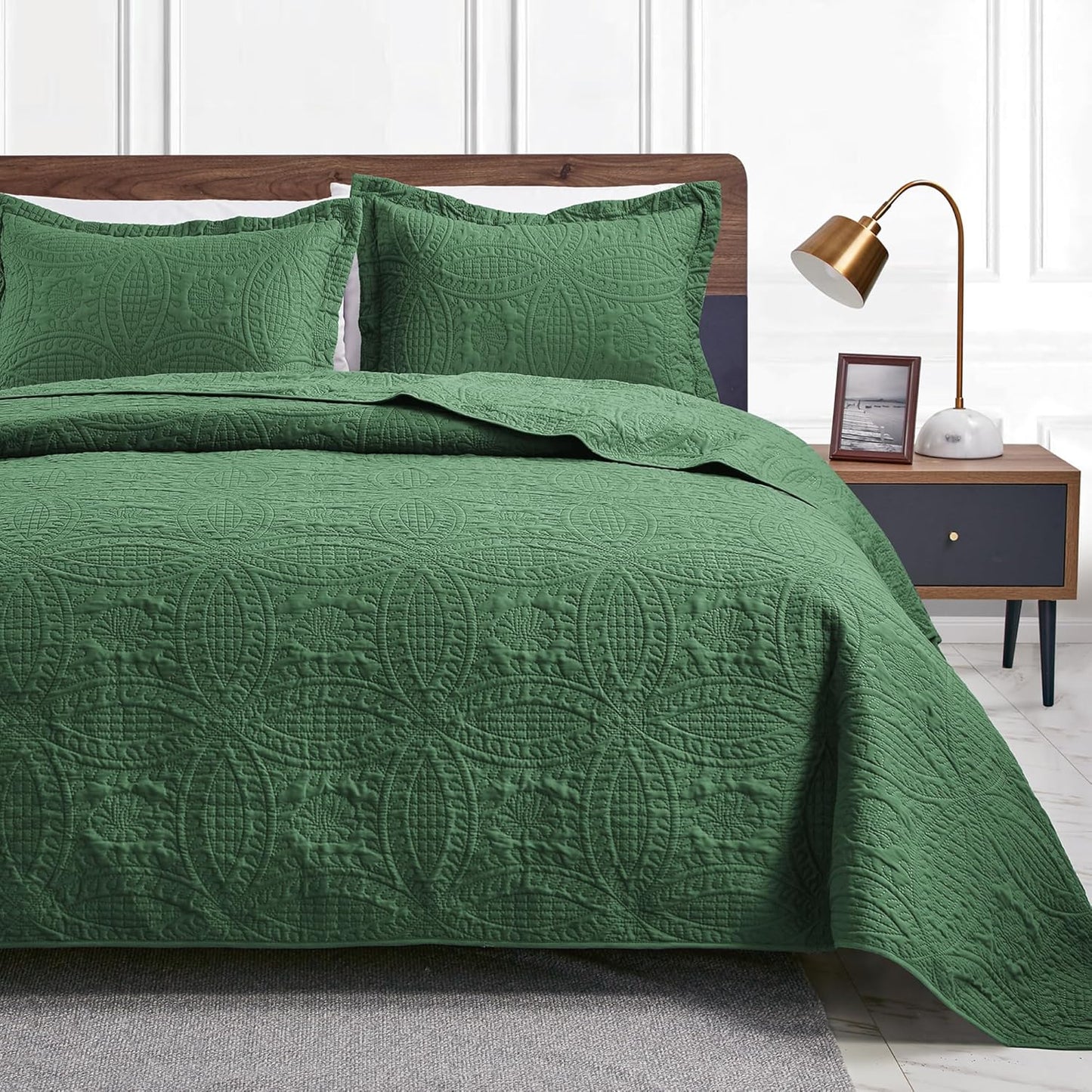 Love's cabin Quilts for Queen Bed Blue Bedspreads - Soft Bed Summer Lightweight Bedspread Comforter - Modern Style Coin Pattern Coverlet for All Season - 3 Pieces (1 Quilt, 2 Pillow Shams)