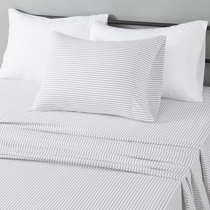 Amazon Basics Lightweight Super Soft Breathable Wrinkle-Resistant Microfiber 4-Piece Bed Sheet Set with 14-Inch Deep Pockets, Queen, Bright White, Solid