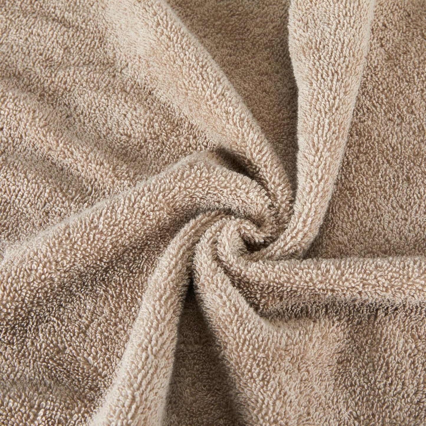 Amazon Basics 6-Piece Oversized Fade-Resistant Towel Set, 100% Cotton, Highly Absorbent, Soft, Teal, 2 Bath Towels, 2 Hand Towels, 2 Washcloths